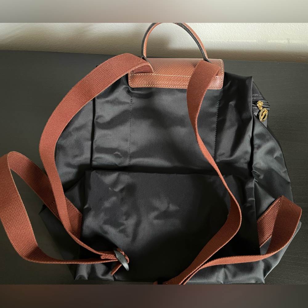 Longchamp Large Le Pilage Backpack in black - Picture 4 of 13